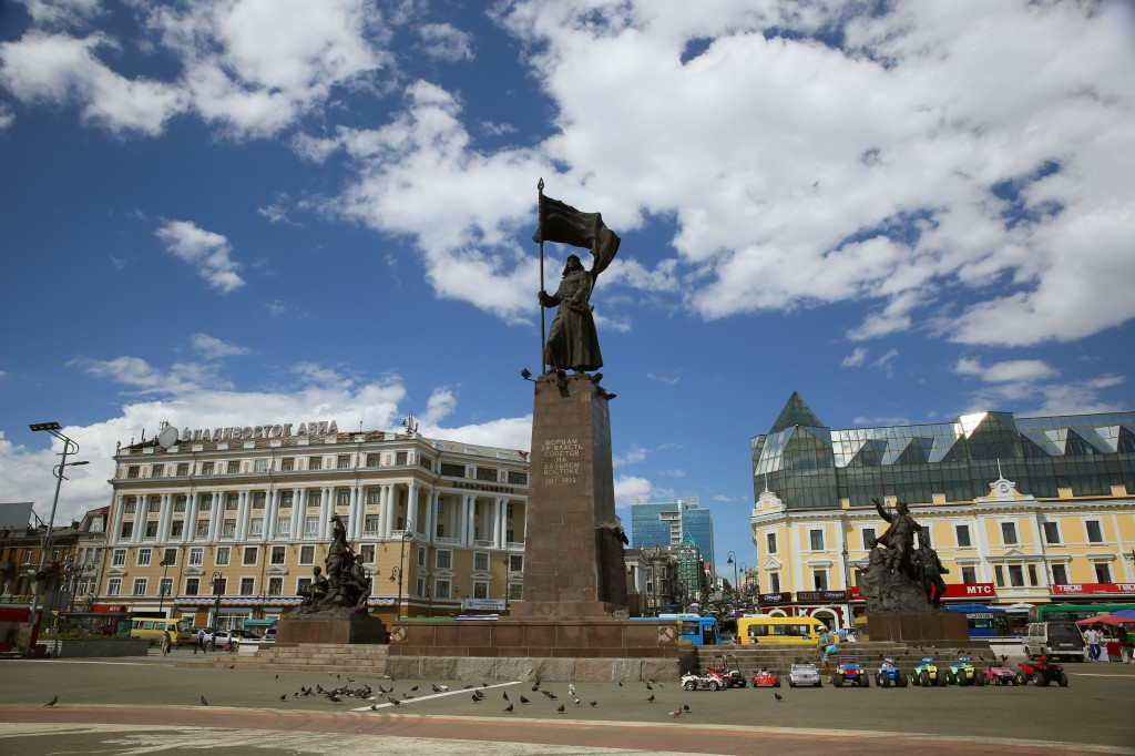 02 Monument to Soviet Fighters in FE