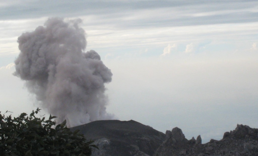 Volcan Santiguito cropped