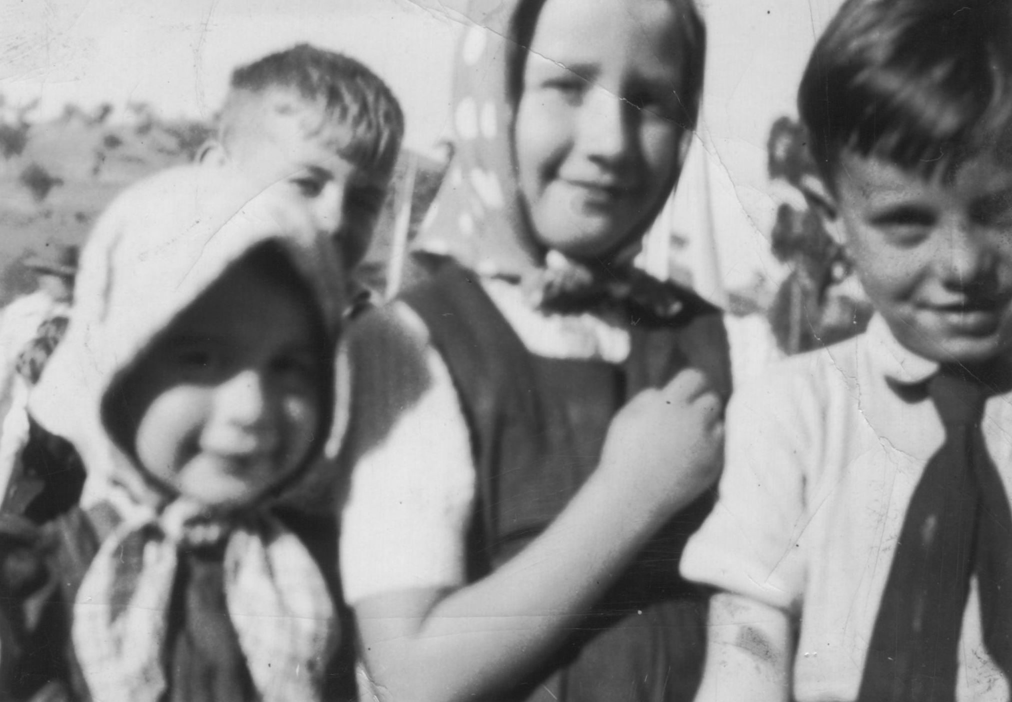 F_With my big sister and a friend ('1949')