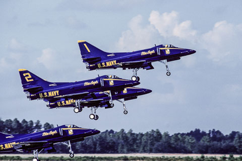 Blue Angels A4 Skyhawk | Numéro Cinq